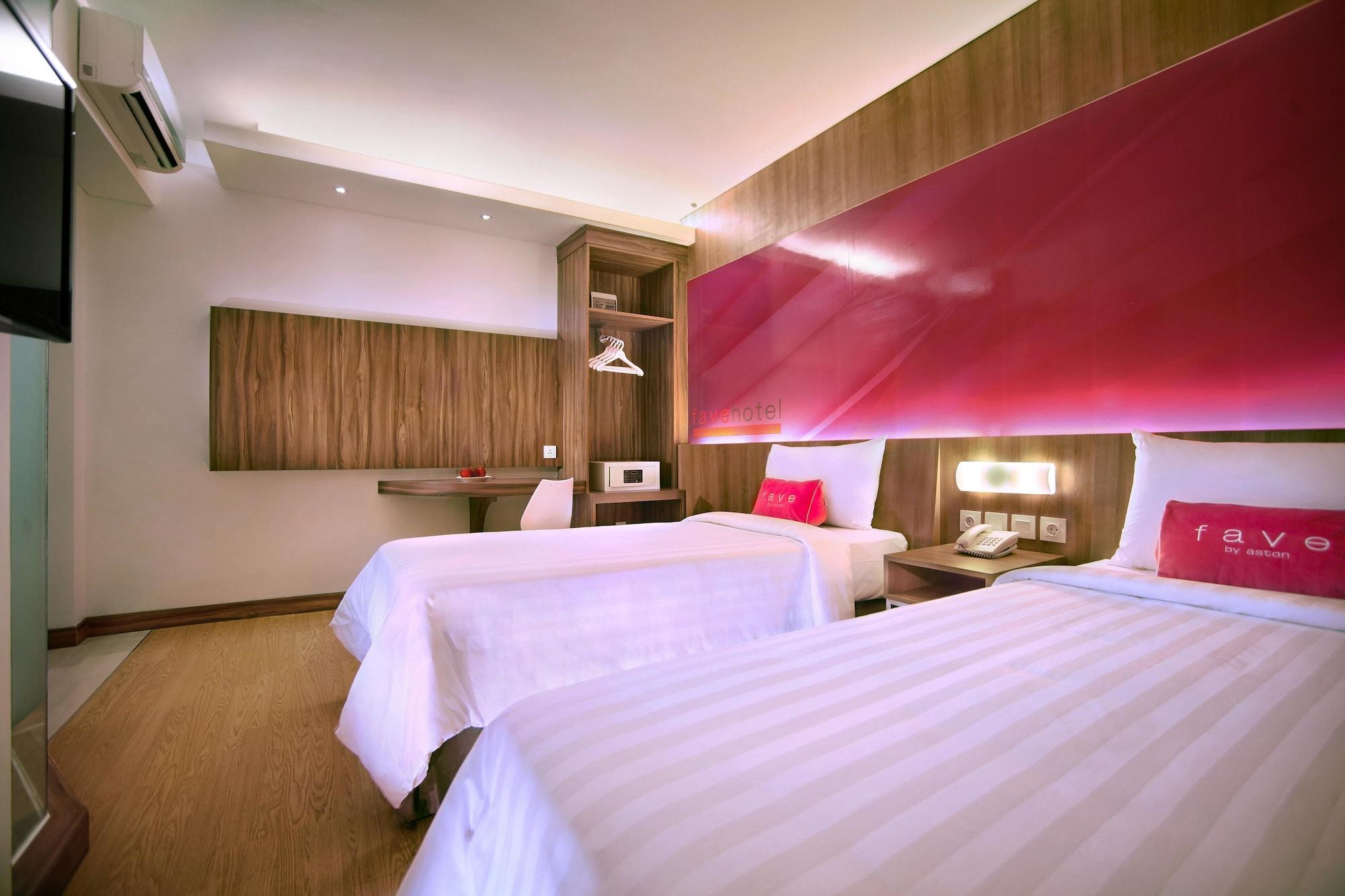 Favehotel Ltc Glodok Jakarta Exteriör bild