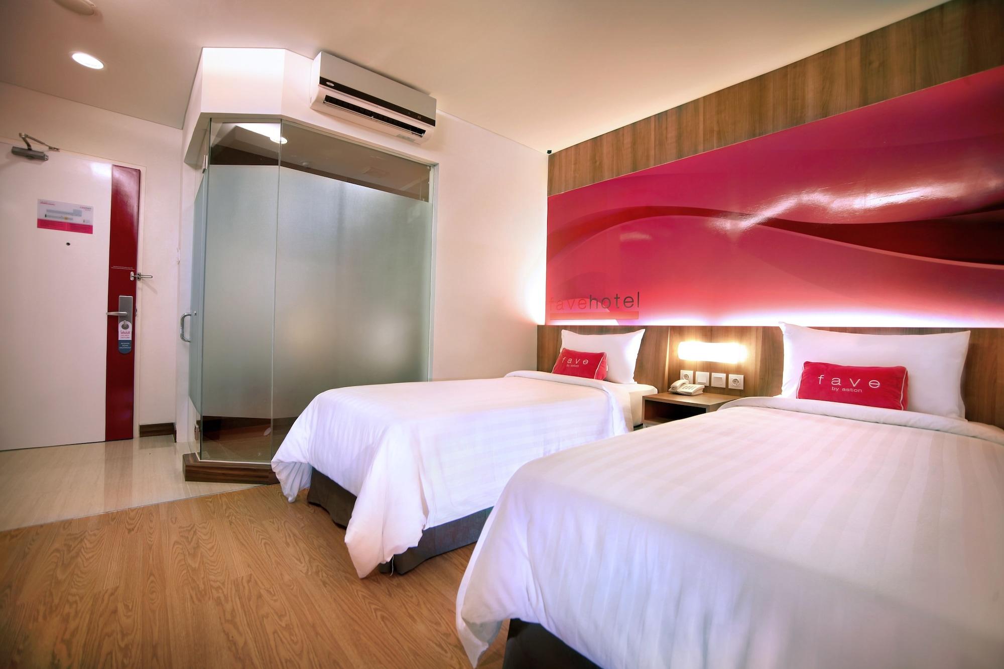 Favehotel Ltc Glodok Jakarta Exteriör bild