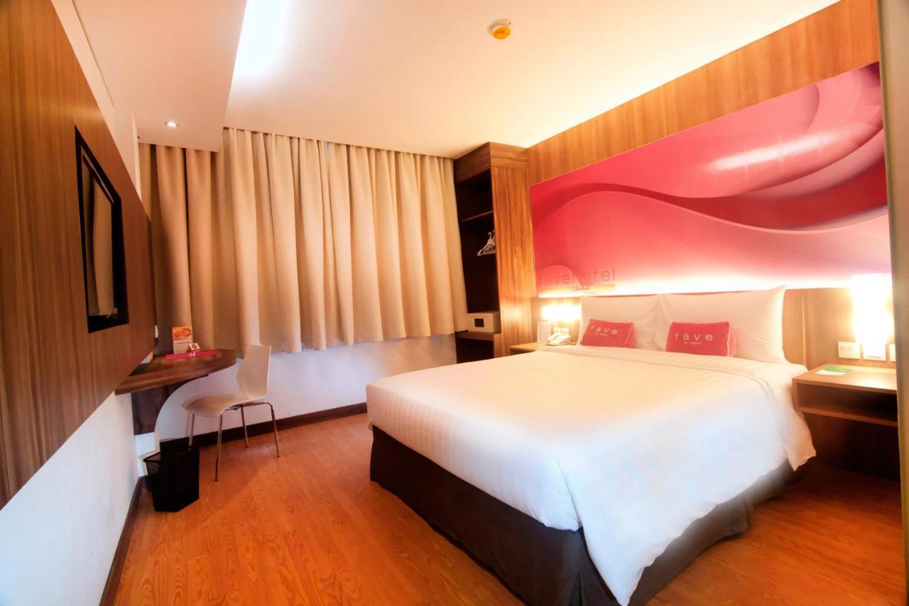 Favehotel Ltc Glodok Jakarta Exteriör bild