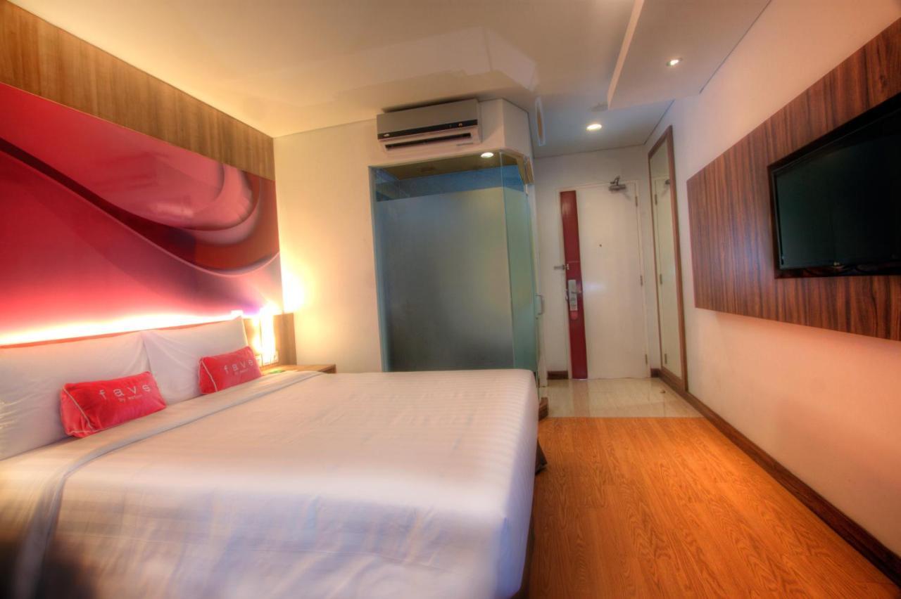 Favehotel Ltc Glodok Jakarta Exteriör bild